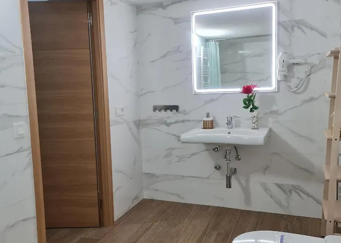 Διαμέρισμα La Victoria 3 *